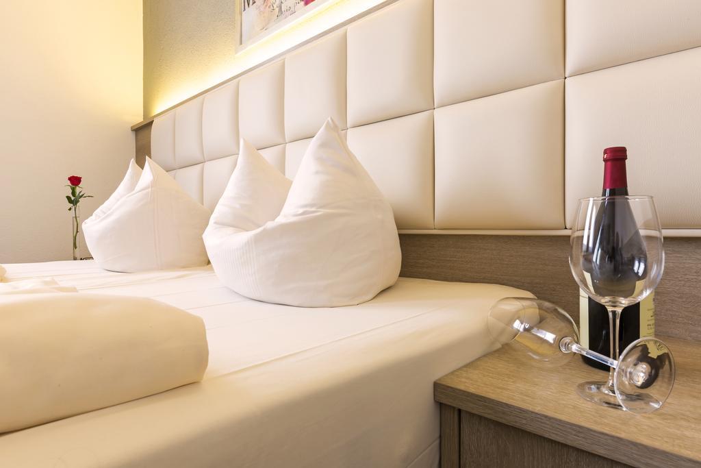 Bavaria Hotel Muenchner Hof Superior Штутгарт Экстерьер фото